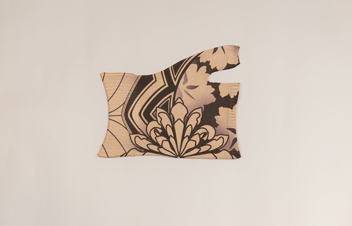 Gatsby Beige Gradient Compression Gauntlet